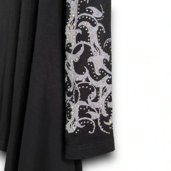 Vocal Long Sleeve Embellished Tunic Top Crystals Beaded Stones Graphic Print M - Picture 4 of 7